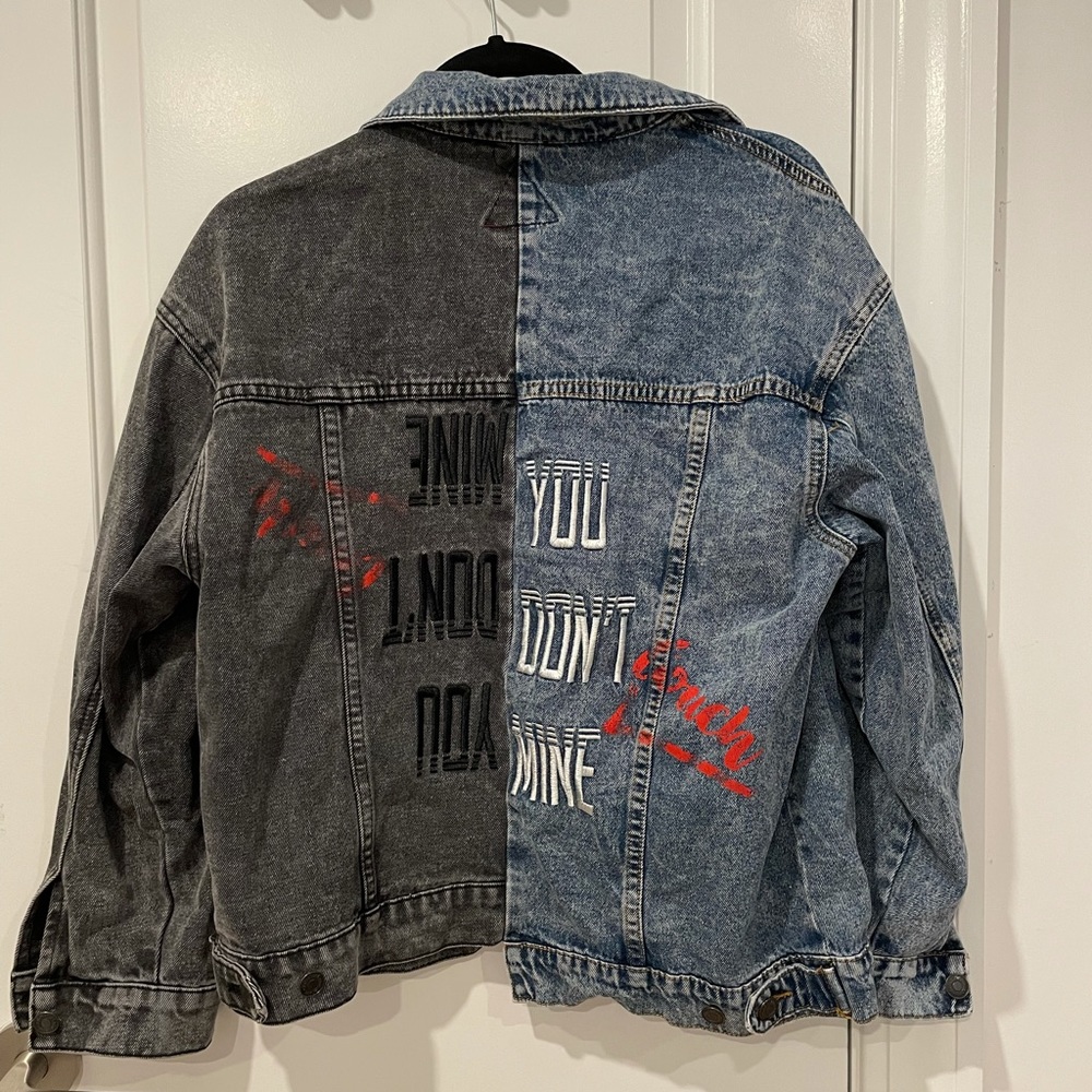 💙 TWO TONE DENIM JACKET 🖤